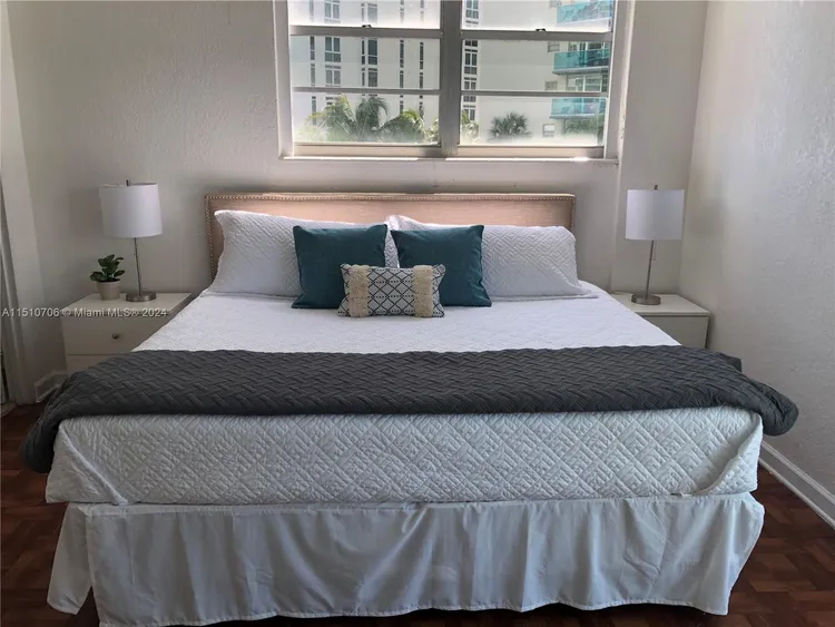 The Tides On Hollywood Beach #4O image #17