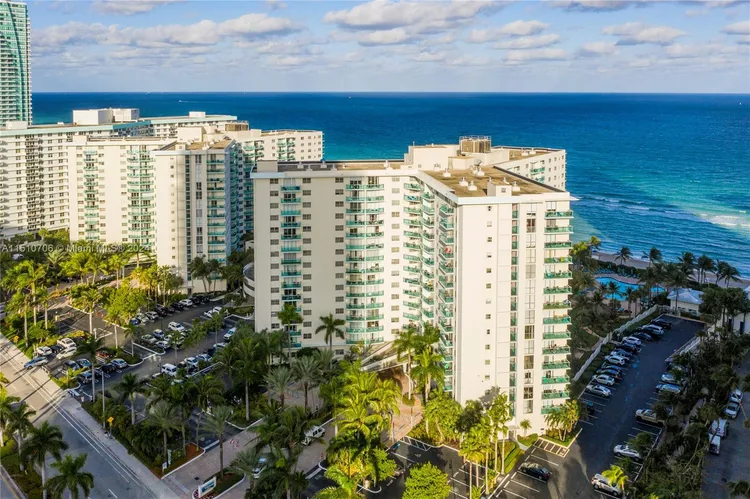 The Tides On Hollywood Beach #4O image #22