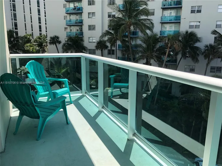 The Tides On Hollywood Beach #4O image #8