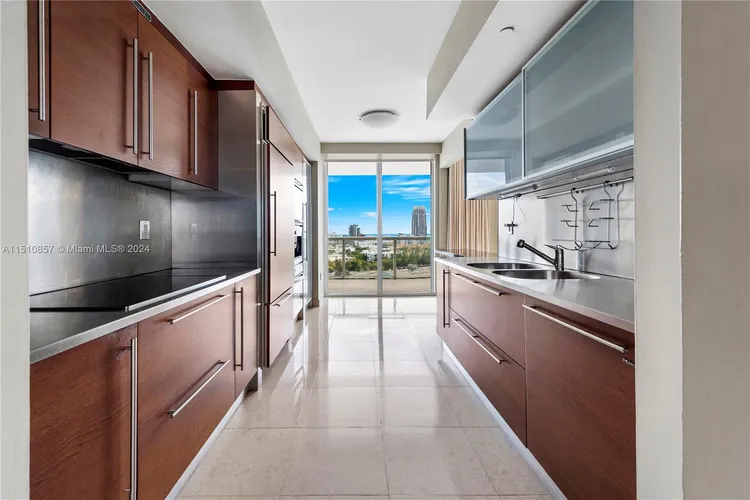 ICON South Beach #1207 image #8