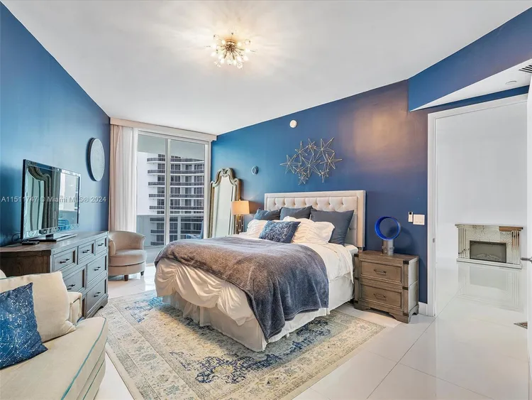 Trump Tower 2 #2607 image #22