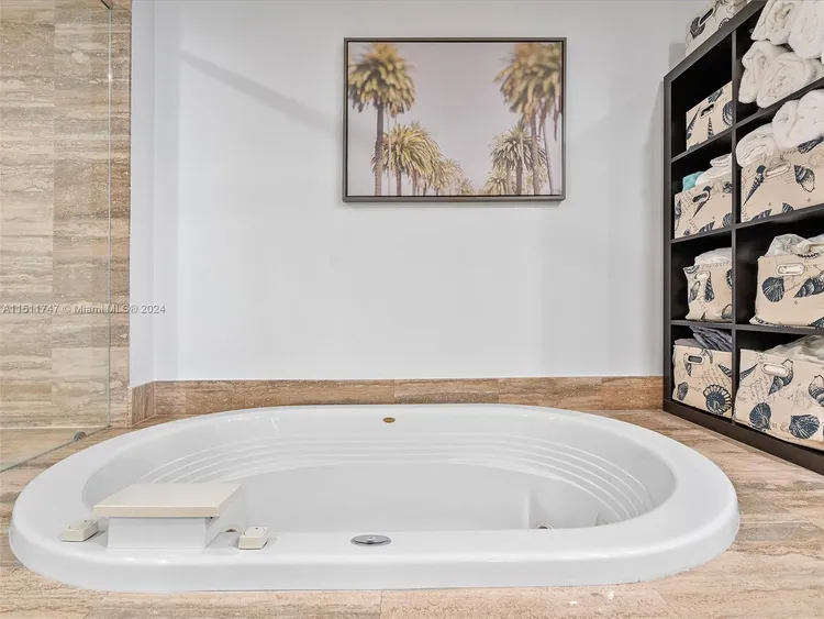 Trump Tower 2 #2607 image #25