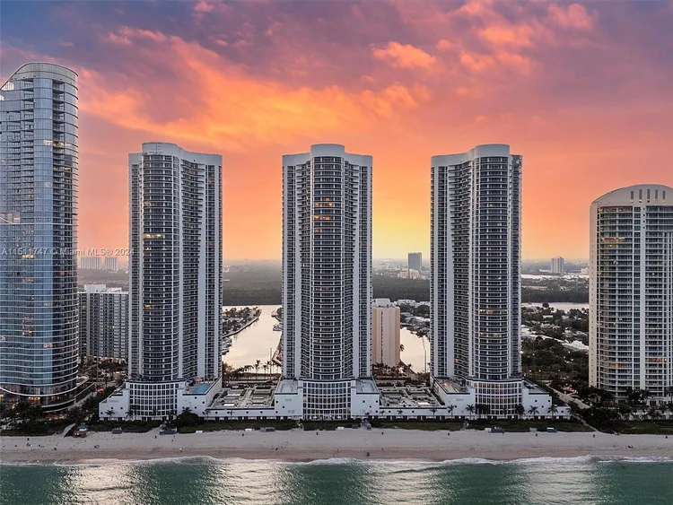 Trump Tower 2 #2607 image #51