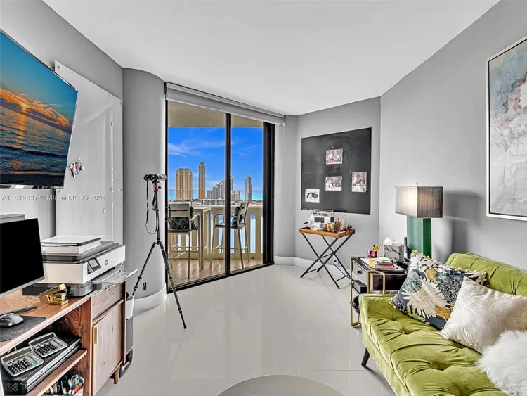 Williams Island 3000 #2501 image #19