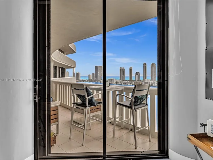 Williams Island 3000 #2501 image #20