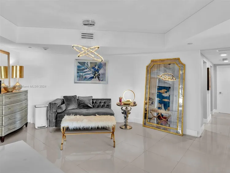 Williams Island 3000 #2501 image #8