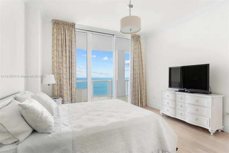 Continuum II North #2201 image #23