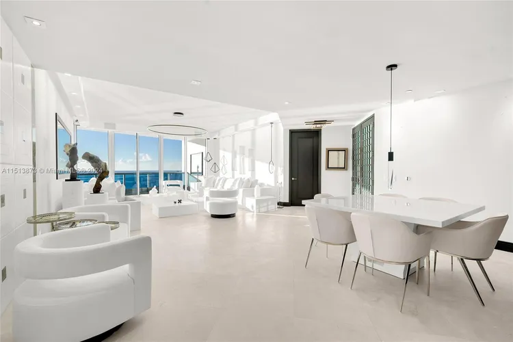 Bath Club #1803 image #7