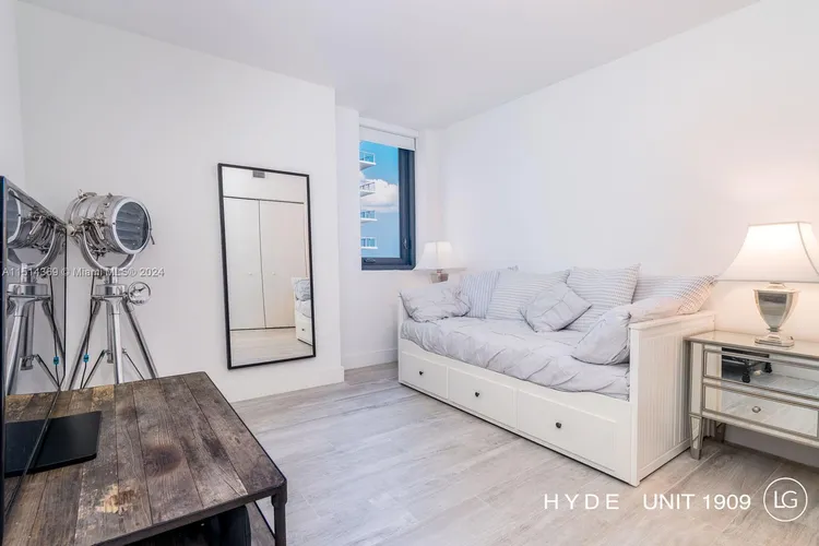 Hyde Midtown #1909 image #9