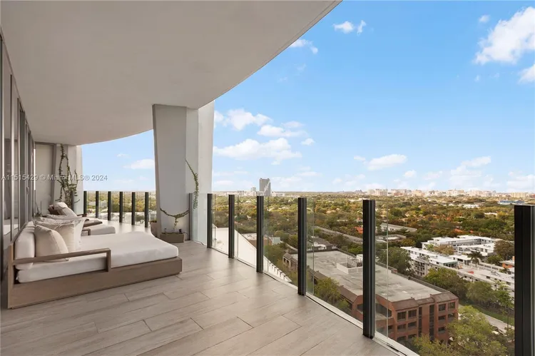 Park Grove Club Residences #1606 image #18