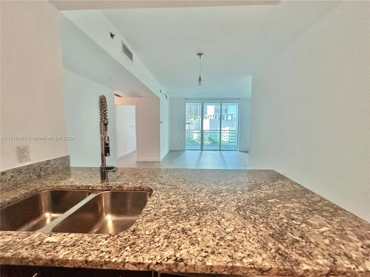 The Plaza on Brickell North #801 image #6