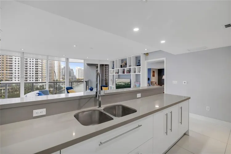 Icon Brickell I #801 image #19