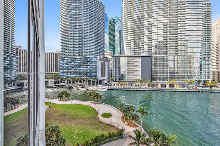 Icon Brickell I #801 image #7