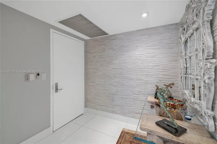 Icon Brickell I #801 image #9