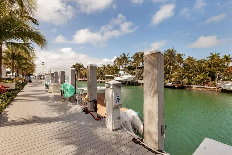 Townhomes at Sunset Harbour #108 image #17