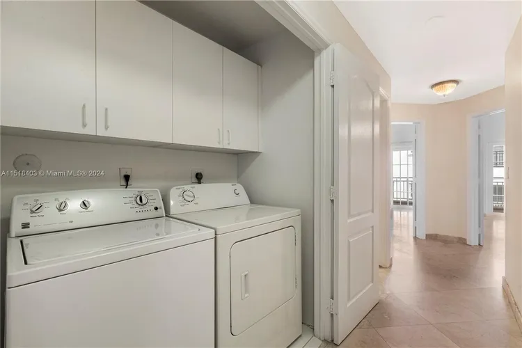 Townhomes at Sunset Harbour #108 image #9
