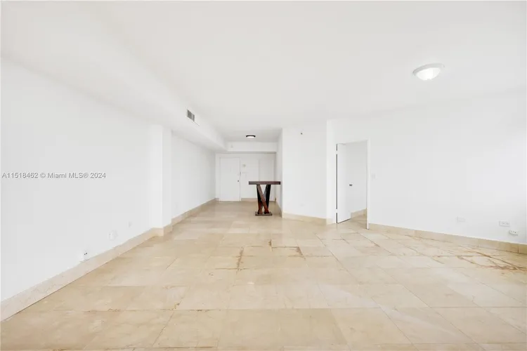 Four Ambassadors #2028 image #45