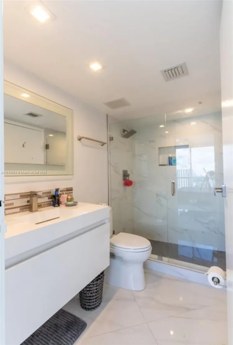 Grand View Palace #2111 image #6