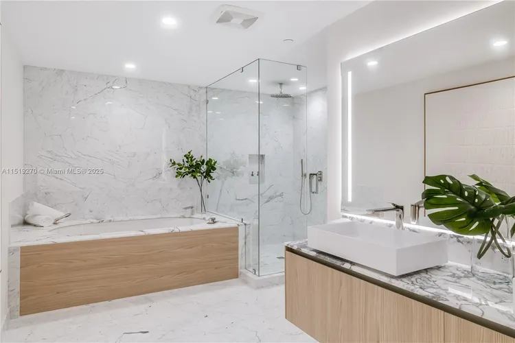 Onda Residences #504 image #13