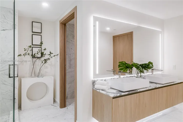 Onda Residences #504 image #14