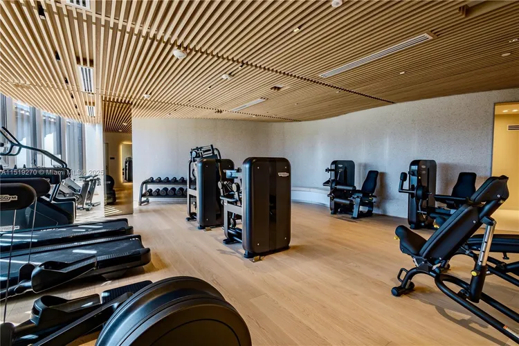 Onda Residences #504 image #23