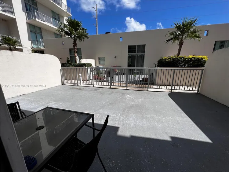 The Lofts at Hollywood Station #212 image #7