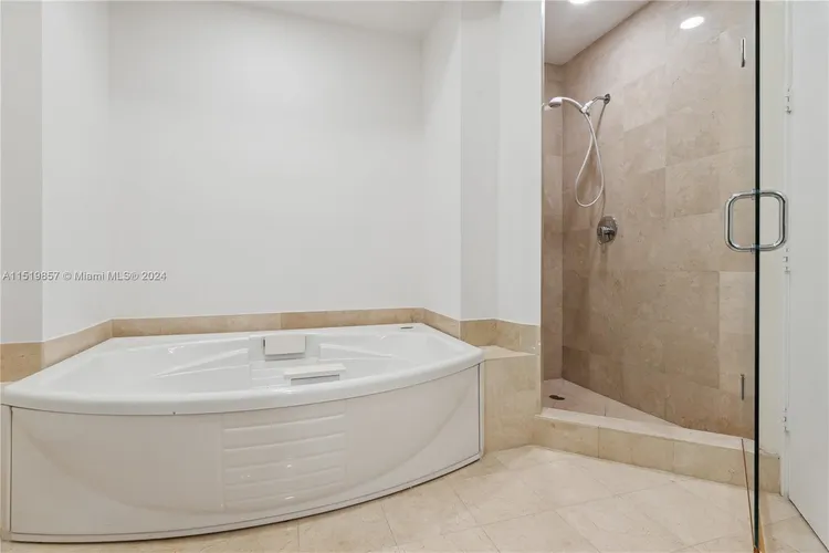 Trump Palace #605 image #18