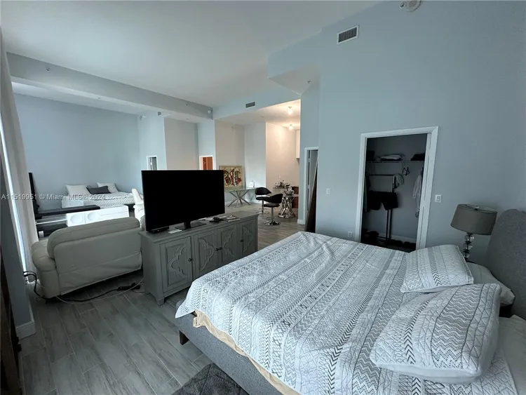 Quantum on the Bay #512 image #14