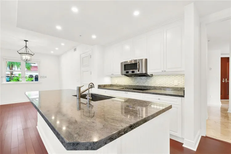 Padua Condo Deering Bay #217 image #11