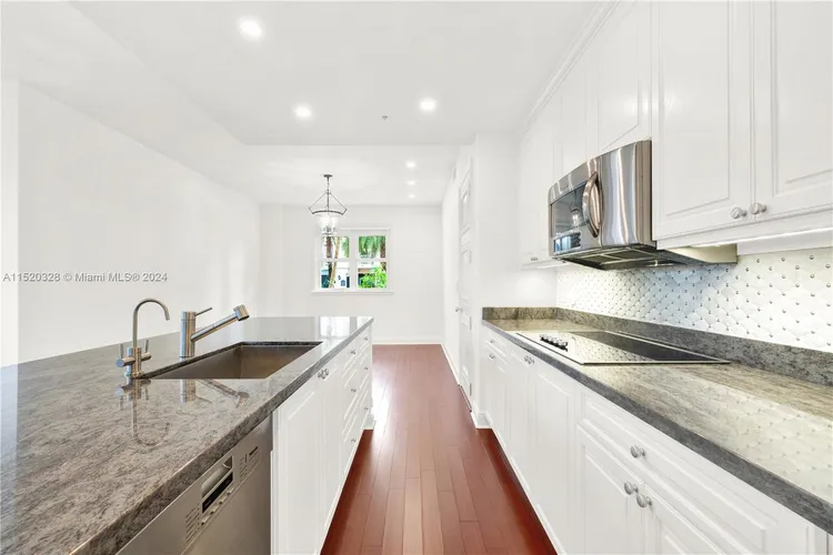 Padua Condo Deering Bay #217 image #12