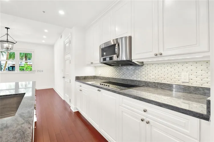 Padua Condo Deering Bay #217 image #13