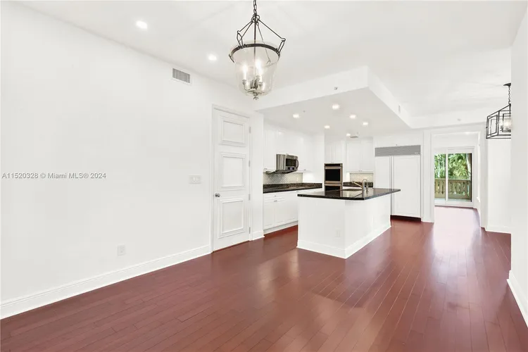 Padua Condo Deering Bay #217 image #16