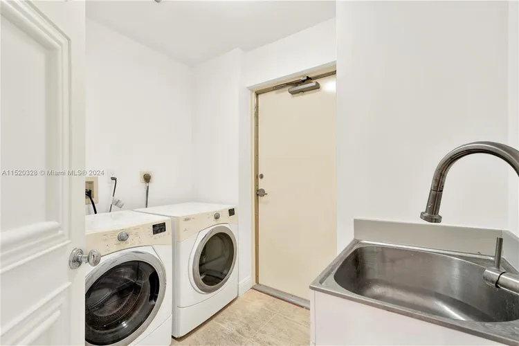 Padua Condo Deering Bay #217 image #29