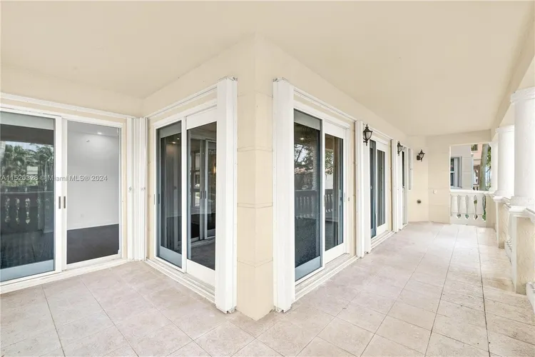 Padua Condo Deering Bay #217 image #32