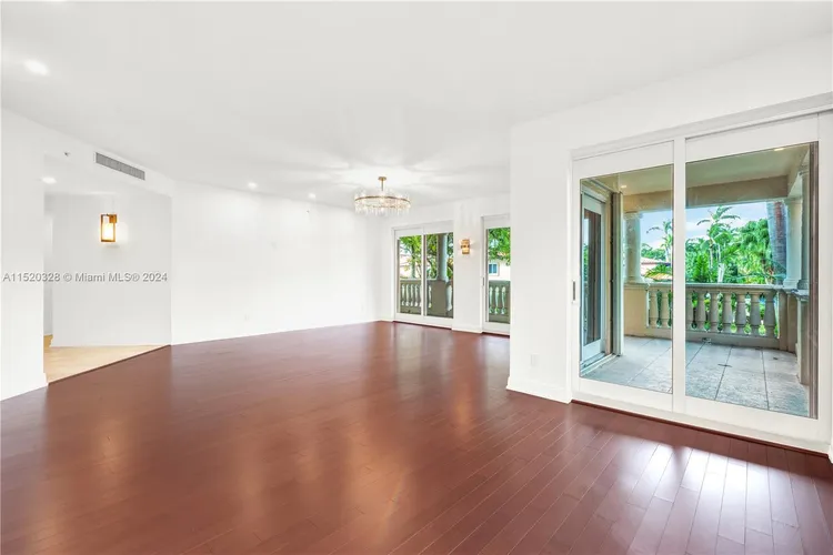 Padua Condo Deering Bay #217 image #6