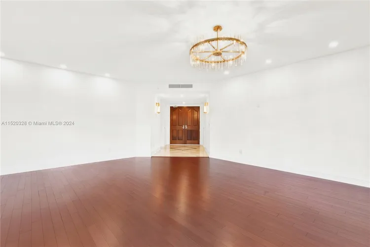 Padua Condo Deering Bay #217 image #7