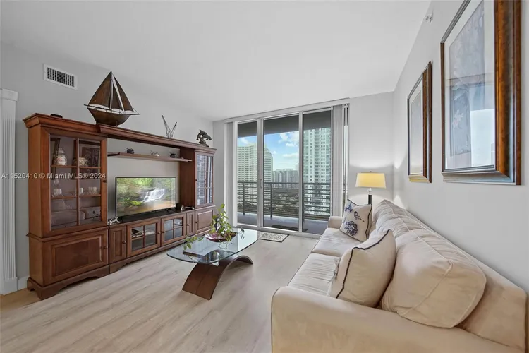 One Miami #1619 image #13