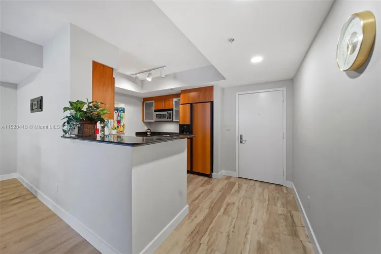 One Miami #1619 image #19