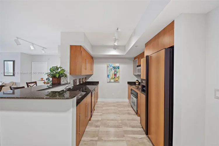 One Miami #1619 image #21