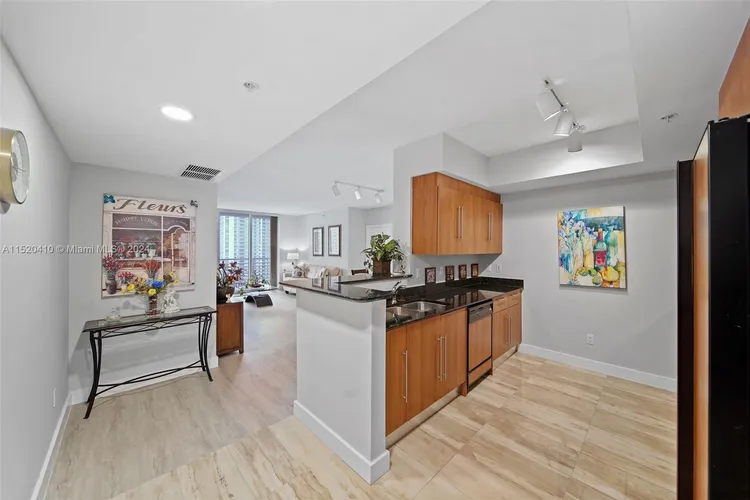 One Miami #1619 image #23