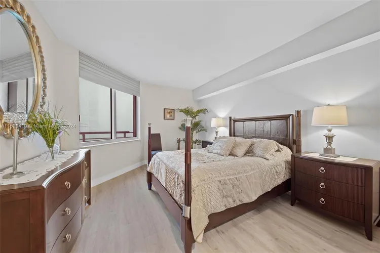 One Miami #1619 image #25