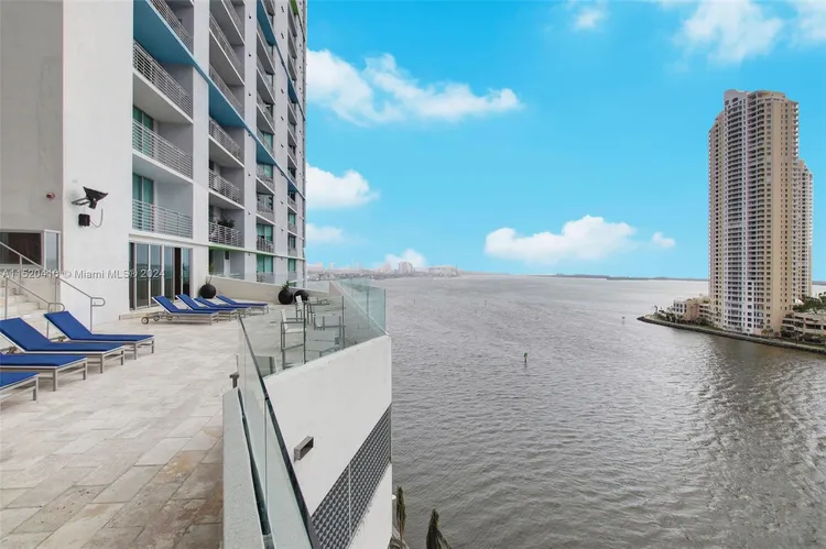 One Miami #1619 image #40