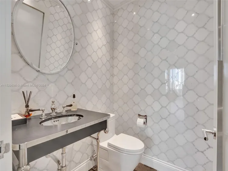 Bellini Williams Island #1102 image #26