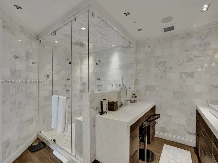 Bellini Williams Island #1102 image #33