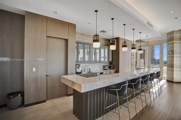 Bellini Williams Island #1102 image #51