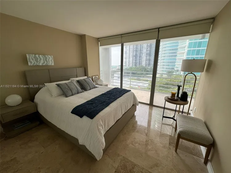 Atlantis on Brickell #901 image #18