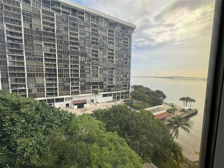 Atlantis on Brickell #901 image #28