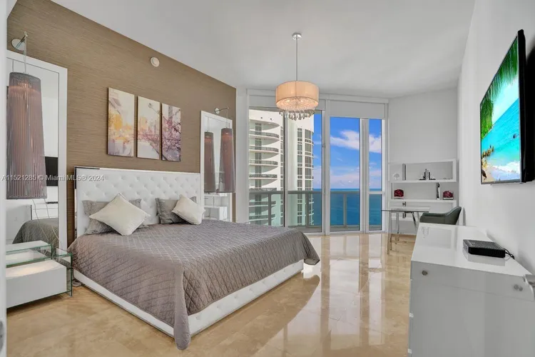 Trump Tower 3 #3904 image #12