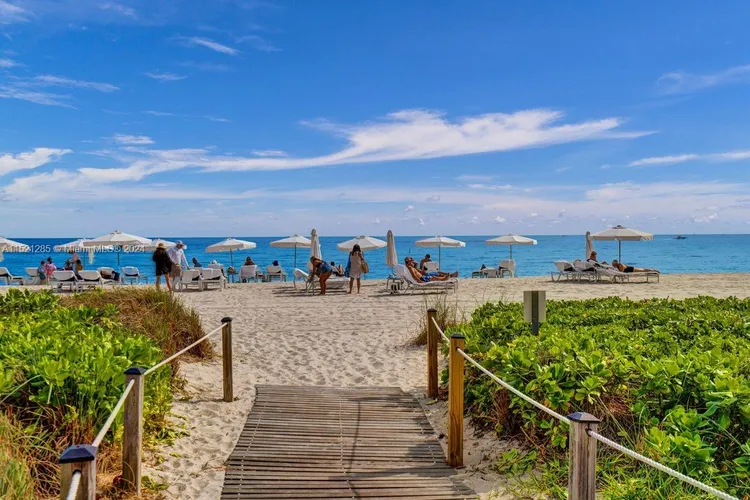 Trump Tower 3 #3904 image #22