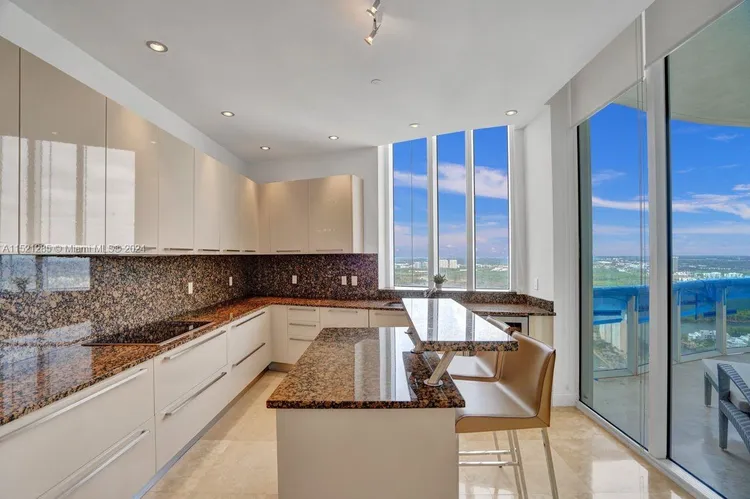 Trump Tower 3 #3904 image #8